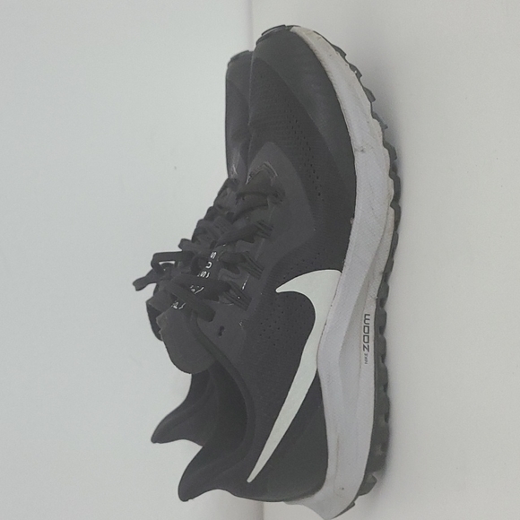 Nike Shoes - Nike Trail Pegasus